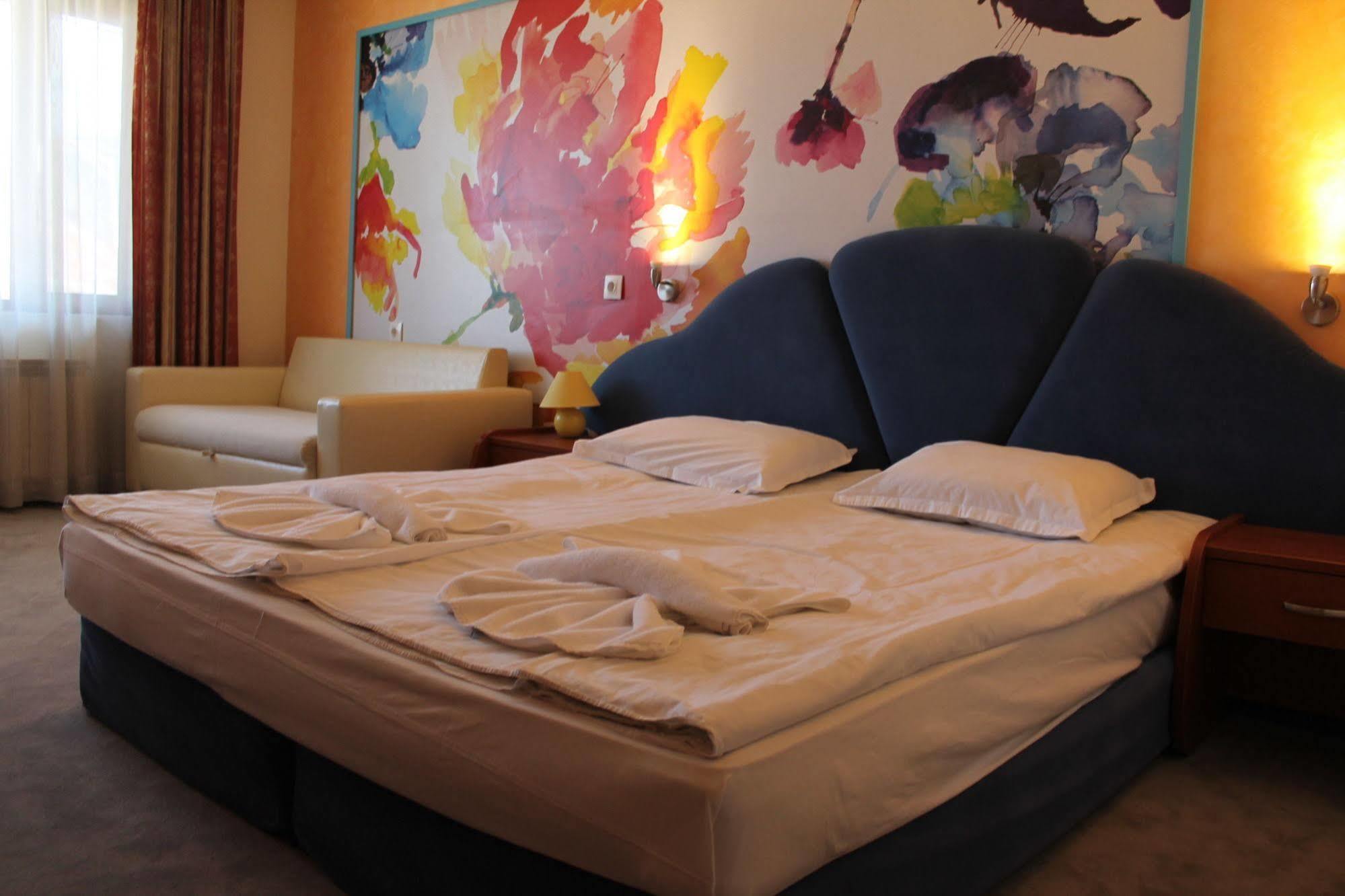 Elegant Hotel Bansko Exterior photo